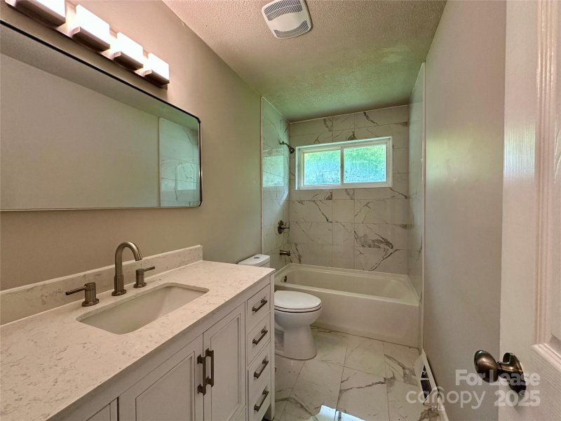 Property image 5 at 4127 Foxford Place, Charlotte, NC 28215