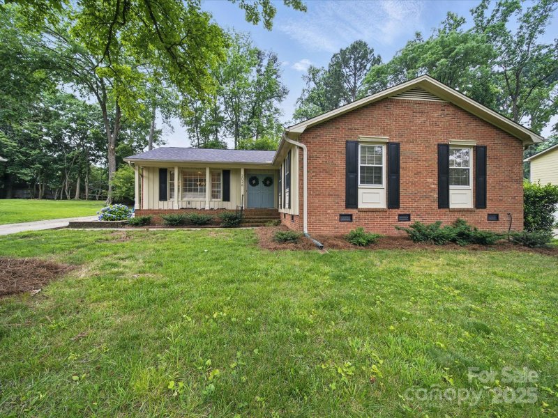 Property image 3 at 2026 Knell Drive, Charlotte, NC 28212