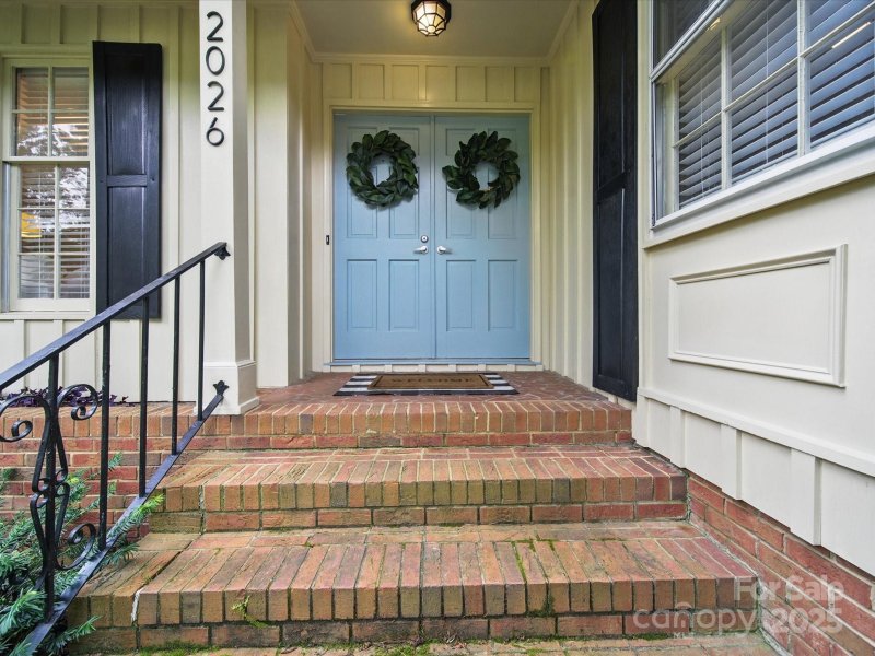 Property image 4 at 2026 Knell Drive, Charlotte, NC 28212