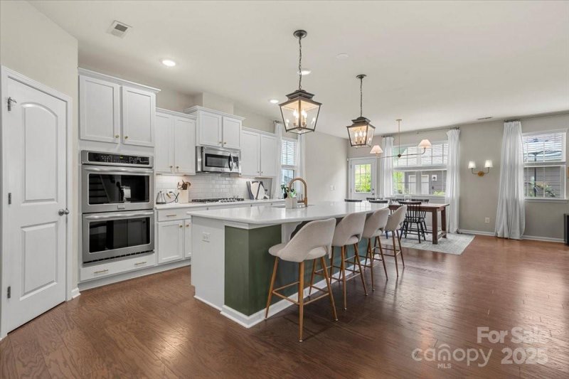 Property image 4 at 15515 Laverack Lane, Davidson, NC 28036