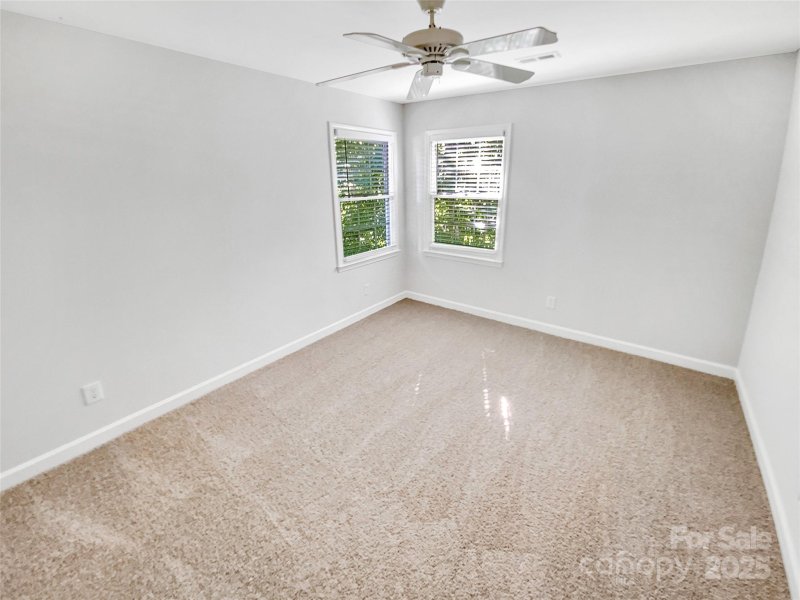 Property image 5 of 8803 Sweetwater Place in Hunter Oaks, Waxhaw, NC 28173