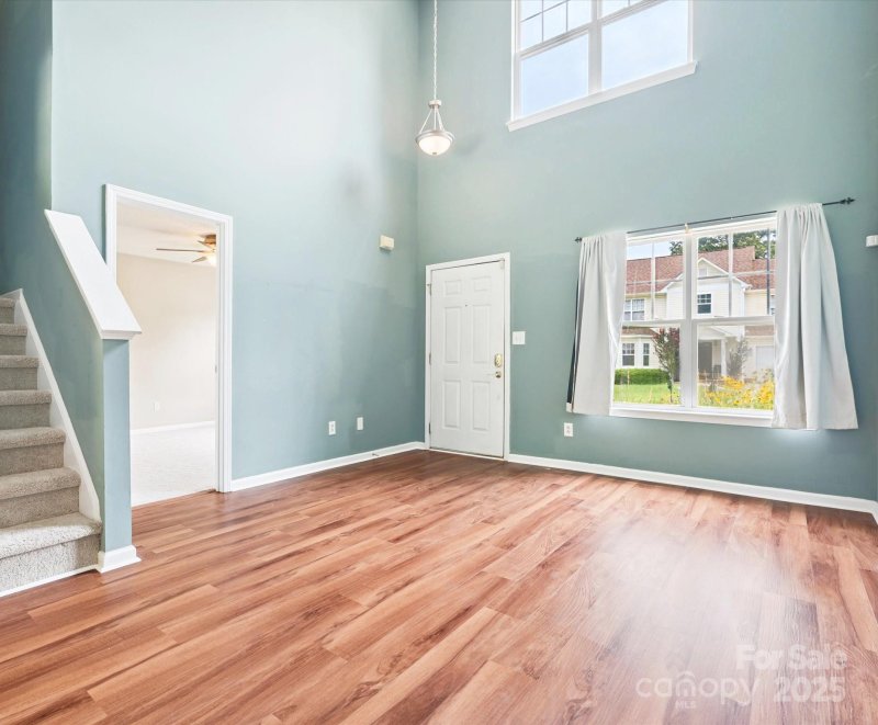 Property image 4 at 829 Raindrops Road, Gastonia, NC 28054