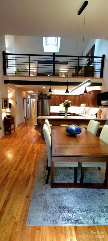 Property image 5 of 308 Woodfield Drive in Woodfield Condos, Asheville, NC 28803