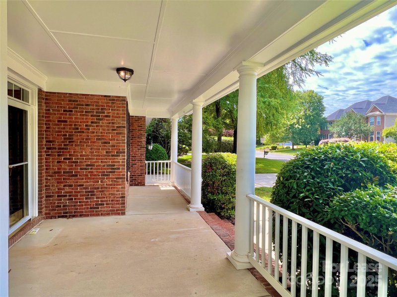 Property image 2 at 811 Deercross Lane, Waxhaw, NC 28173