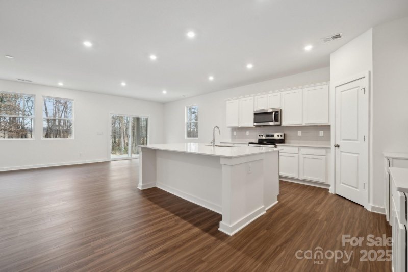 Property image 2 of 2584 Blue Sky Meadows Drive in Blue Sky Meadows, Monroe, NC 28110