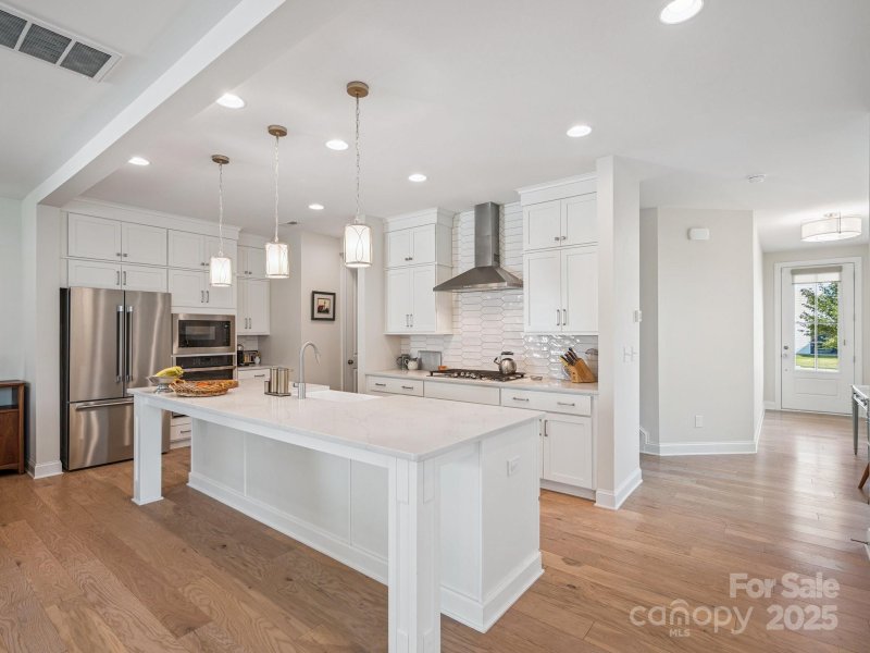 Emery, Charlotte Community