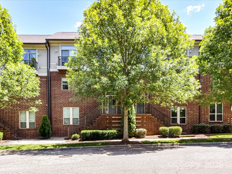Property image 3 at 871 Academy Street, Charlotte, NC 28205