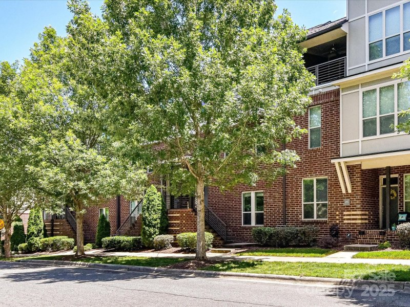 Property image 4 at 871 Academy Street, Charlotte, NC 28205