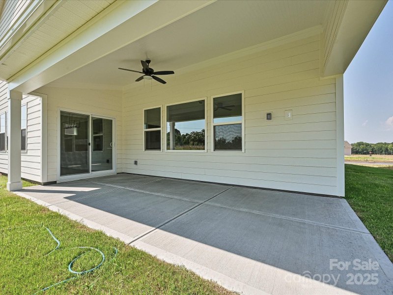 Property image 3 of 113 Tonbridge Way in Harris Farms, Mooresville, NC 28115