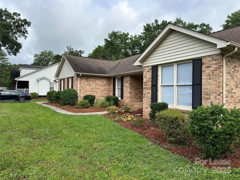 Property image 4 at 413 Parallel Drive, Harrisburg, NC 28075