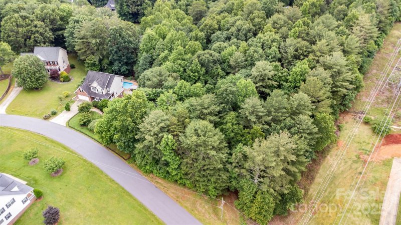 Property image 3 at 6255 Mountainside Drive, Hickory, NC 28601