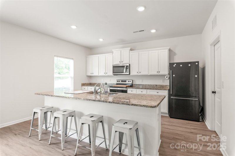 Property image 4 of 2340 Lanza Drive in The Reserve at Canyon Hills, Charlotte, NC 28215