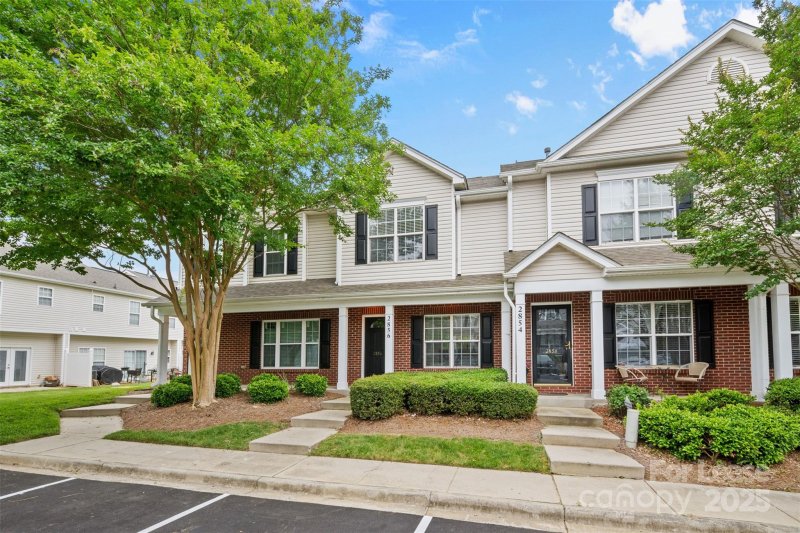 Property image 2 at 2856 Summergrove Court, Matthews, NC 28105