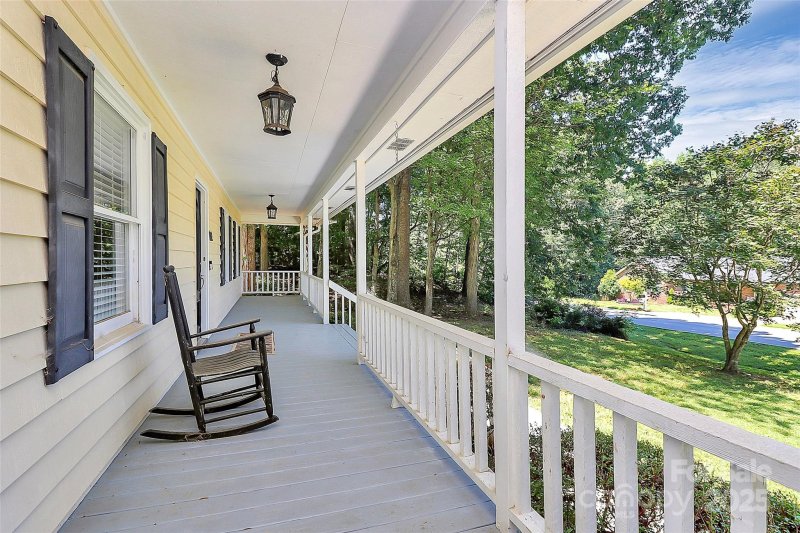 Property image 2 at 7852 Golf Course Drive, Denver, NC 28037