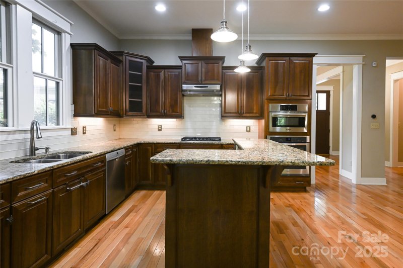 Property image 3 of 1 East Owl Creek Lane in Southcliff, Fairview, NC 28730