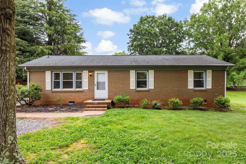 Property image 2 at 1606 Northwoods Drive, Kings Mountain, NC 28086