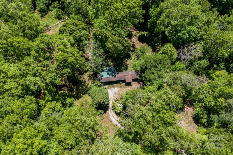 Property image 3 at 501 Deer Chase Circle, Cedar Mountain, NC 28718