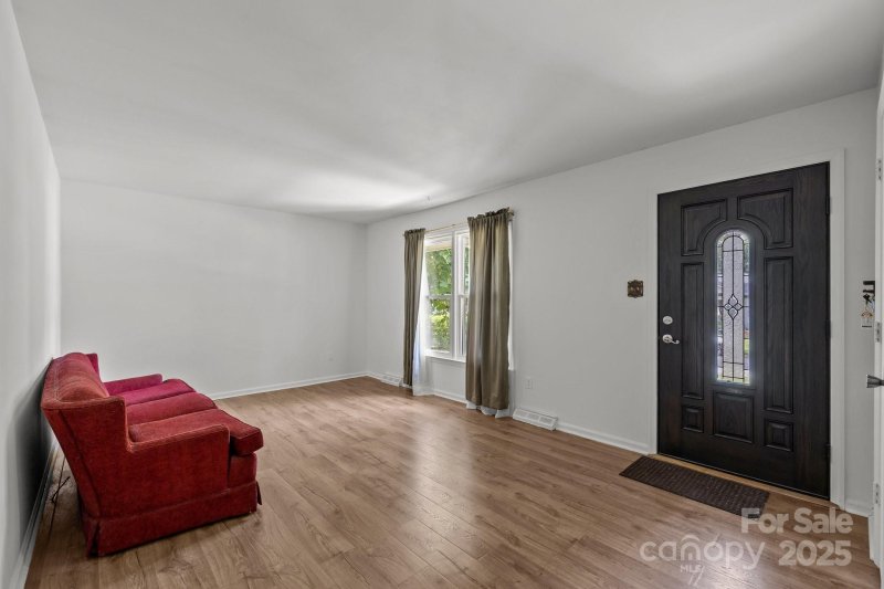 Property image 3 at 6231 Coach Hill Lane, Charlotte, NC 28212