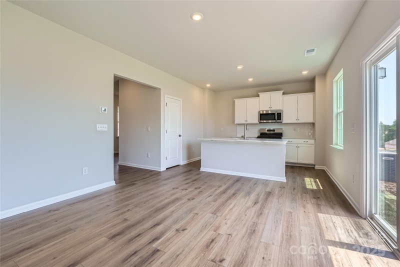 Property image 5 of 6361 Fairfax Court in Shannon Woods, Maiden, NC 28650