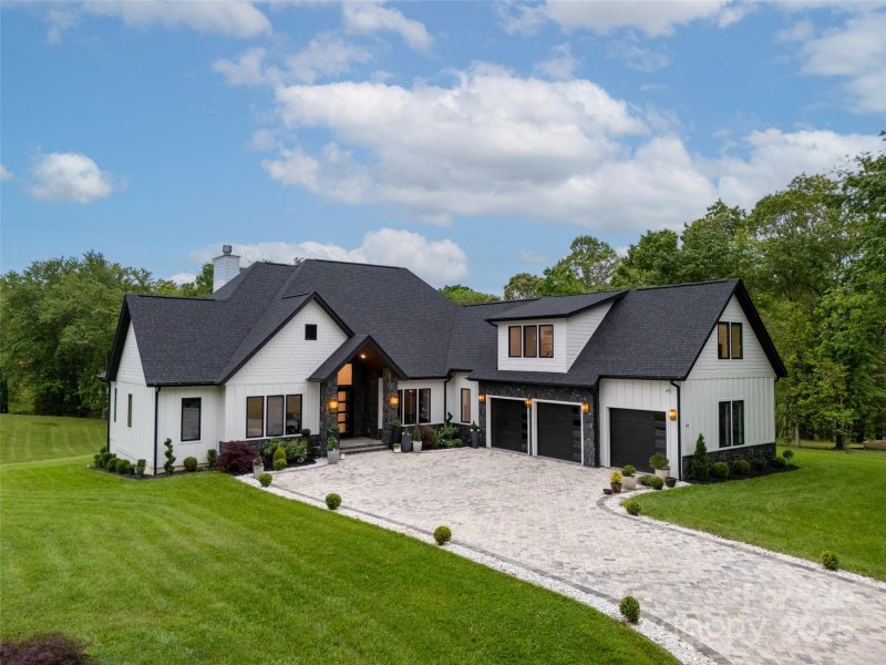 The Farm At Cane Creek, Fletcher Community