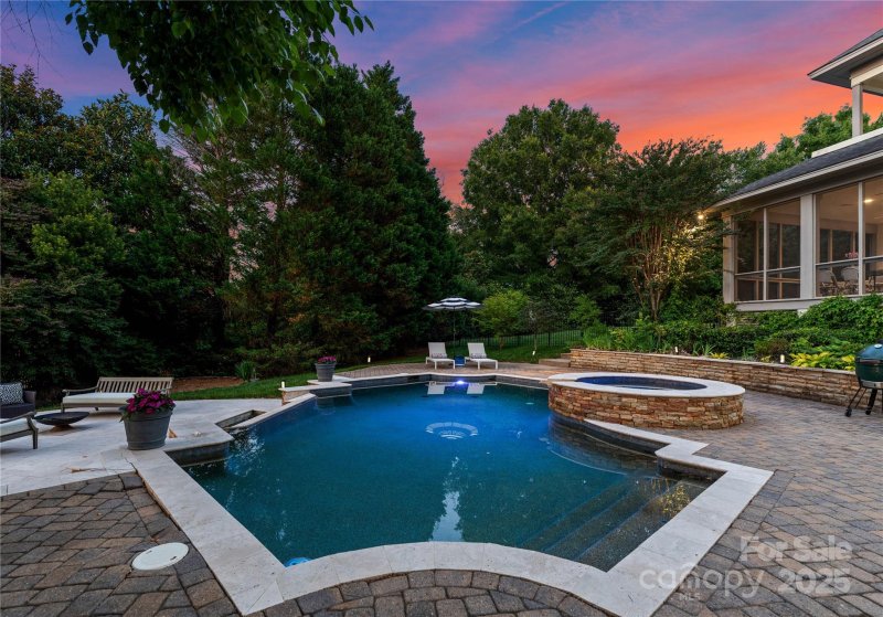 Property image 5 of 8813 Covey Rise Court in Challis Farm, Charlotte, NC 28226