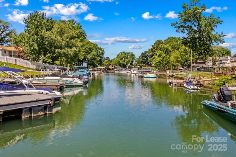 Property image 4 at 21112 Rio Oro Drive, Cornelius, NC 28031