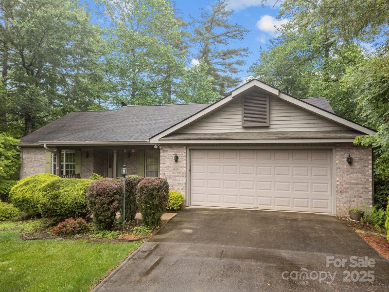 Property image 2 at 206 Pine Knot Trail, Hendersonville, NC 28739