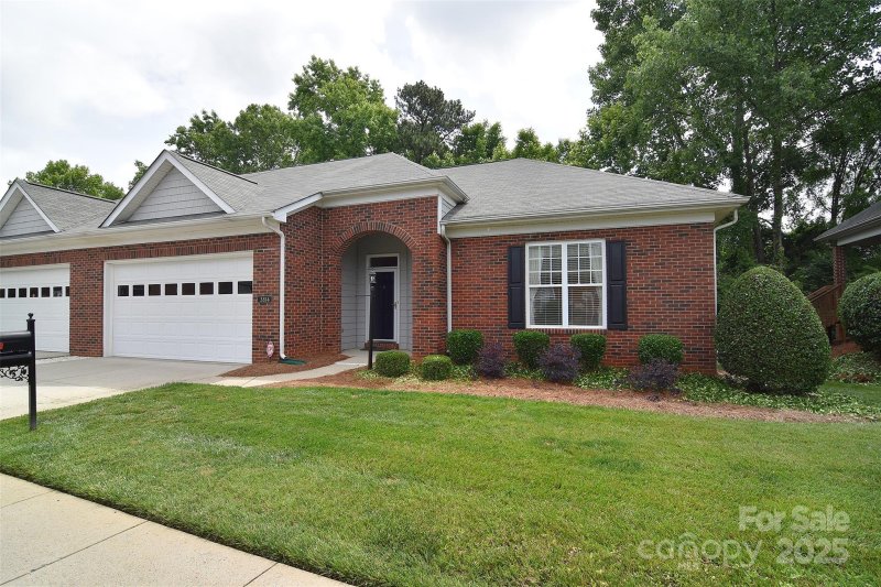 Property image 2 at 3814 Misty Glen Court, Matthews, NC 28105