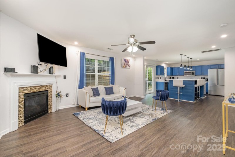 9524 Eagle Feathers Drive