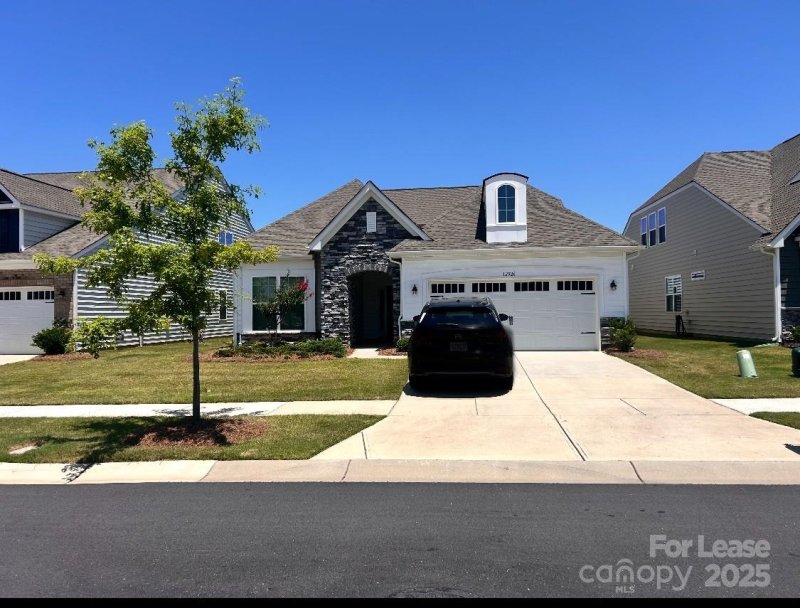 Property image 2 at 12926 Canterbury Castle Drive, Charlotte, NC 28273