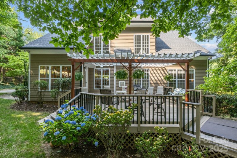 Property image 3 at 154 Hunters Hill Drive, Statesville, NC 28677