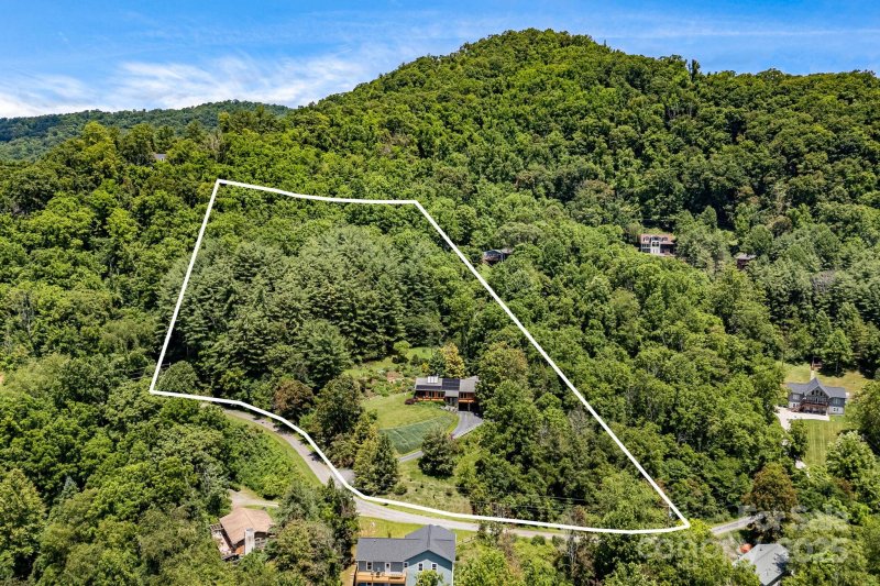 Property image 3 at 416 Green Meadow Lane, Mars Hill, NC 28754