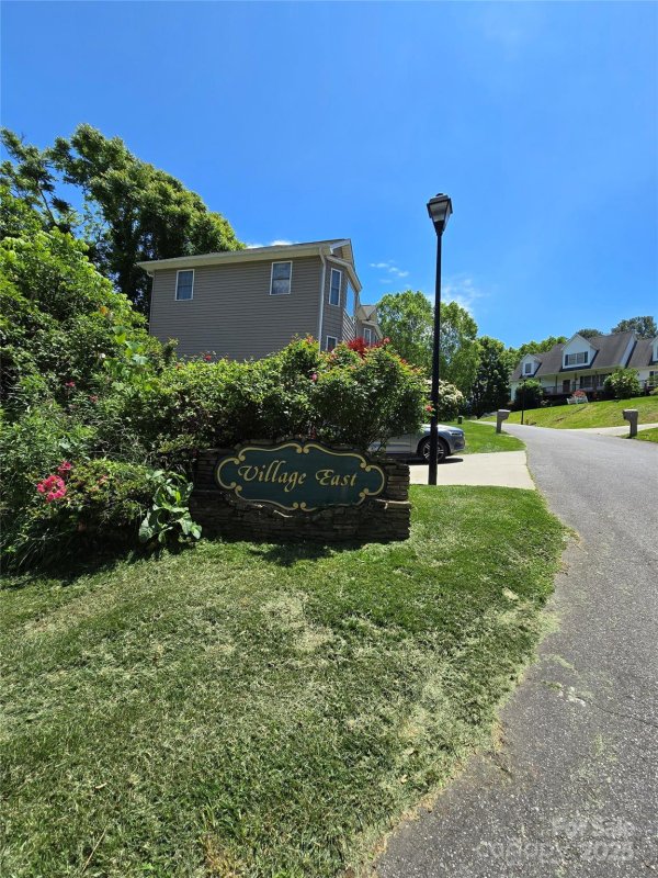 Property image 5 of 16 Village East Court in East Village Court, Asheville, NC 28805