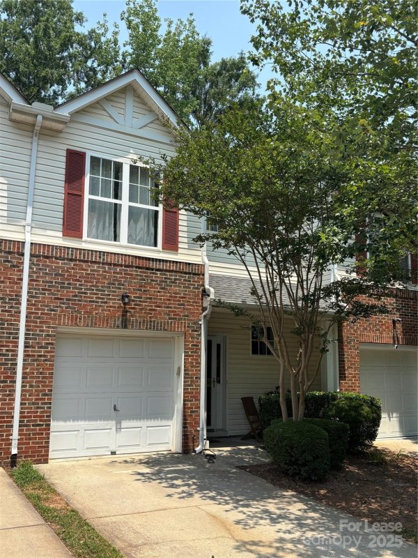 Property image 2 at 17047 Commons Creek Drive, Charlotte, NC 28277