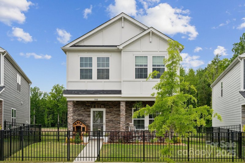 500 Cedar Knoll Circle