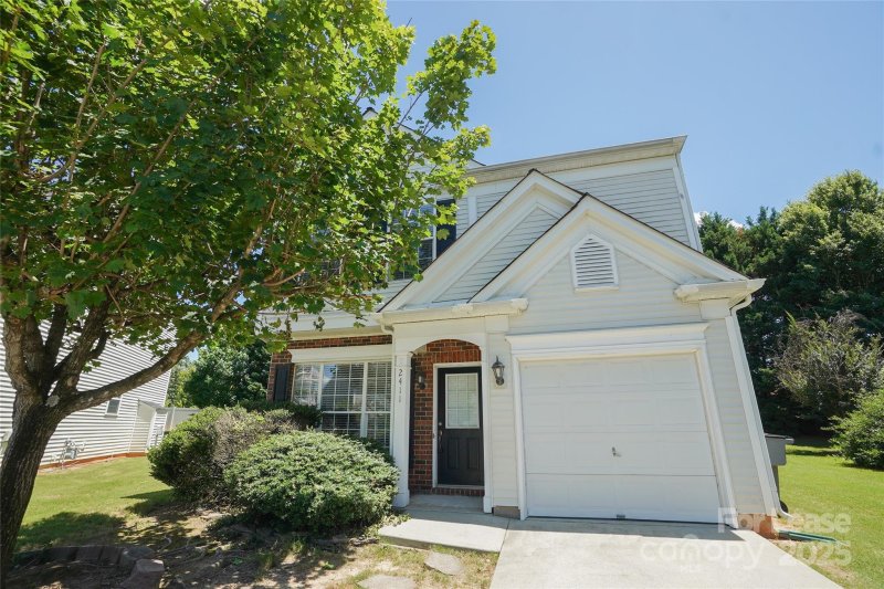 2411 Normancrest Court