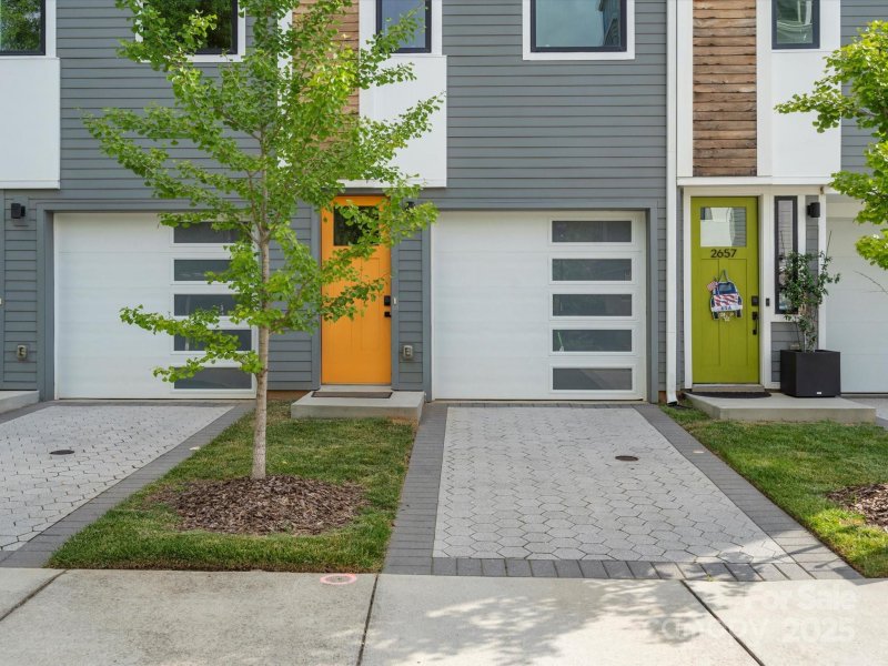 Property image 2 of 2653 Shenandoah Avenue in Chantilly, Charlotte, NC 28205