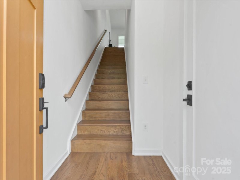 Property image 3 of 2653 Shenandoah Avenue in Chantilly, Charlotte, NC 28205