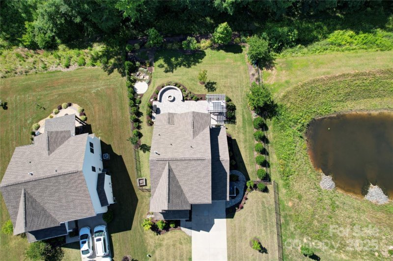 Property image 4 of 2035 Beacon Avenue in Creeks Landing, Monroe, NC 28110