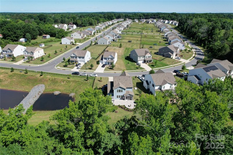 Property image 5 of 2035 Beacon Avenue in Creeks Landing, Monroe, NC 28110