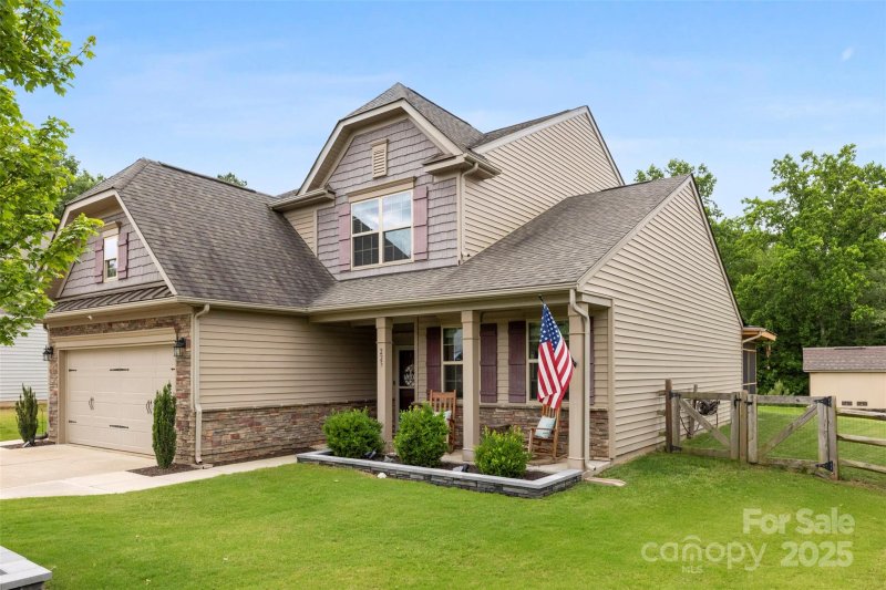 Property image 2 at 225 Tasman Drive, Mount Holly, NC 28120