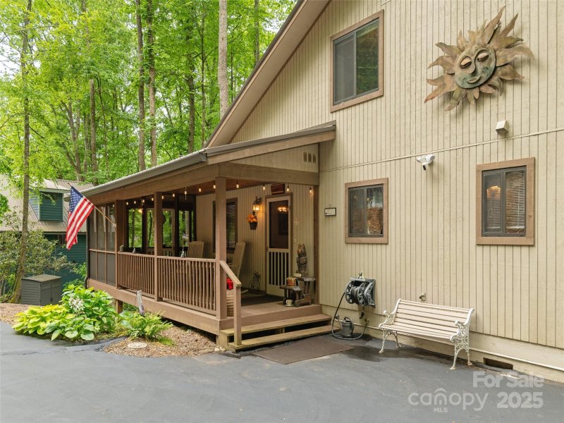 Creekside Villas, Maggie Valley Community