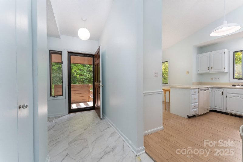 Property image 4 at 305 Piney Mountain Drive, Asheville, NC 28805