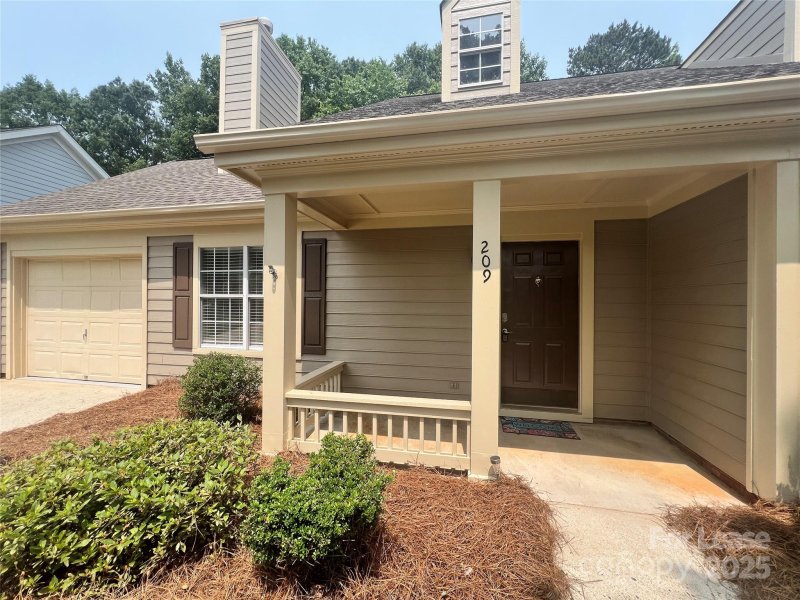 Property image 2 at 209 Indian Paint Brush Drive, Mooresville, NC 28115