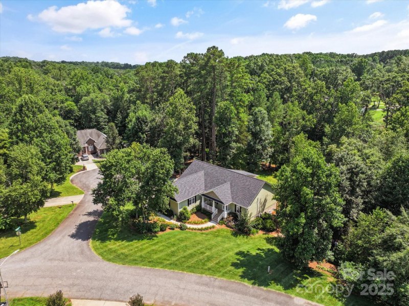 Property image 3 at 1819 Brompton Court, Newton, NC 28658