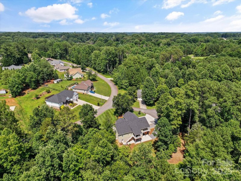 Property image 4 at 1819 Brompton Court, Newton, NC 28658