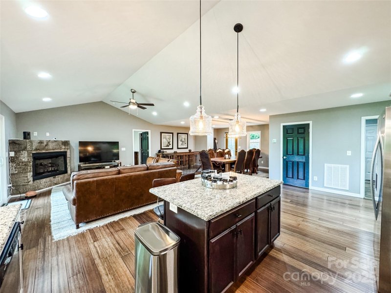 Property image 4 of 171 View Ridge Parkway in Blue Mist Farms, Leicester, NC 28748