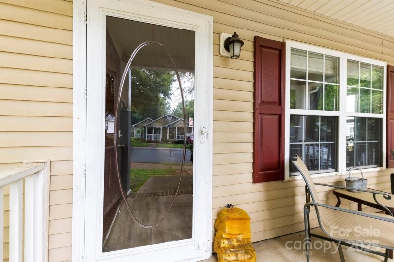 Property image 3 at 122 Pratt Street, Belmont, NC 28012