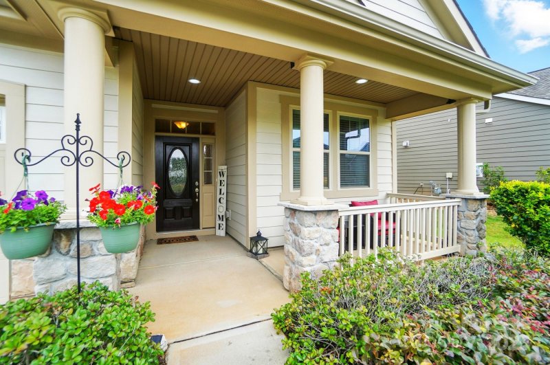Property image 2 of 16213 Kelby Cove in Ridgewater, Charlotte, NC 28278