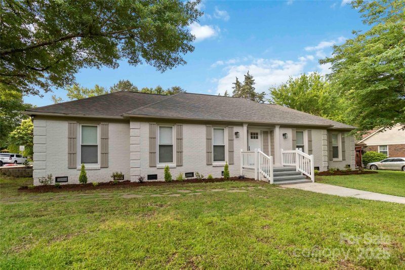 Property image 2 at 3801 Rea Road, Charlotte, NC 28226